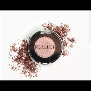 Realher eye shadow
